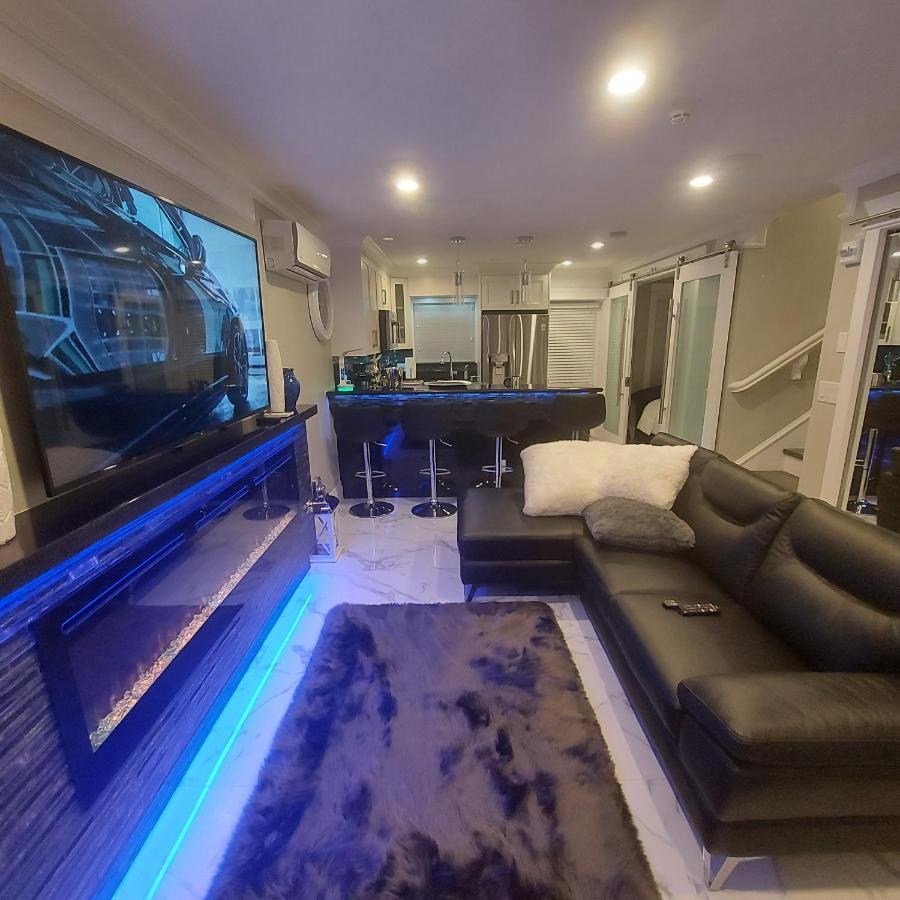 Апартаменти Beautiful Bright 3 Bed Townhouse Ванкувер Екстер'єр фото